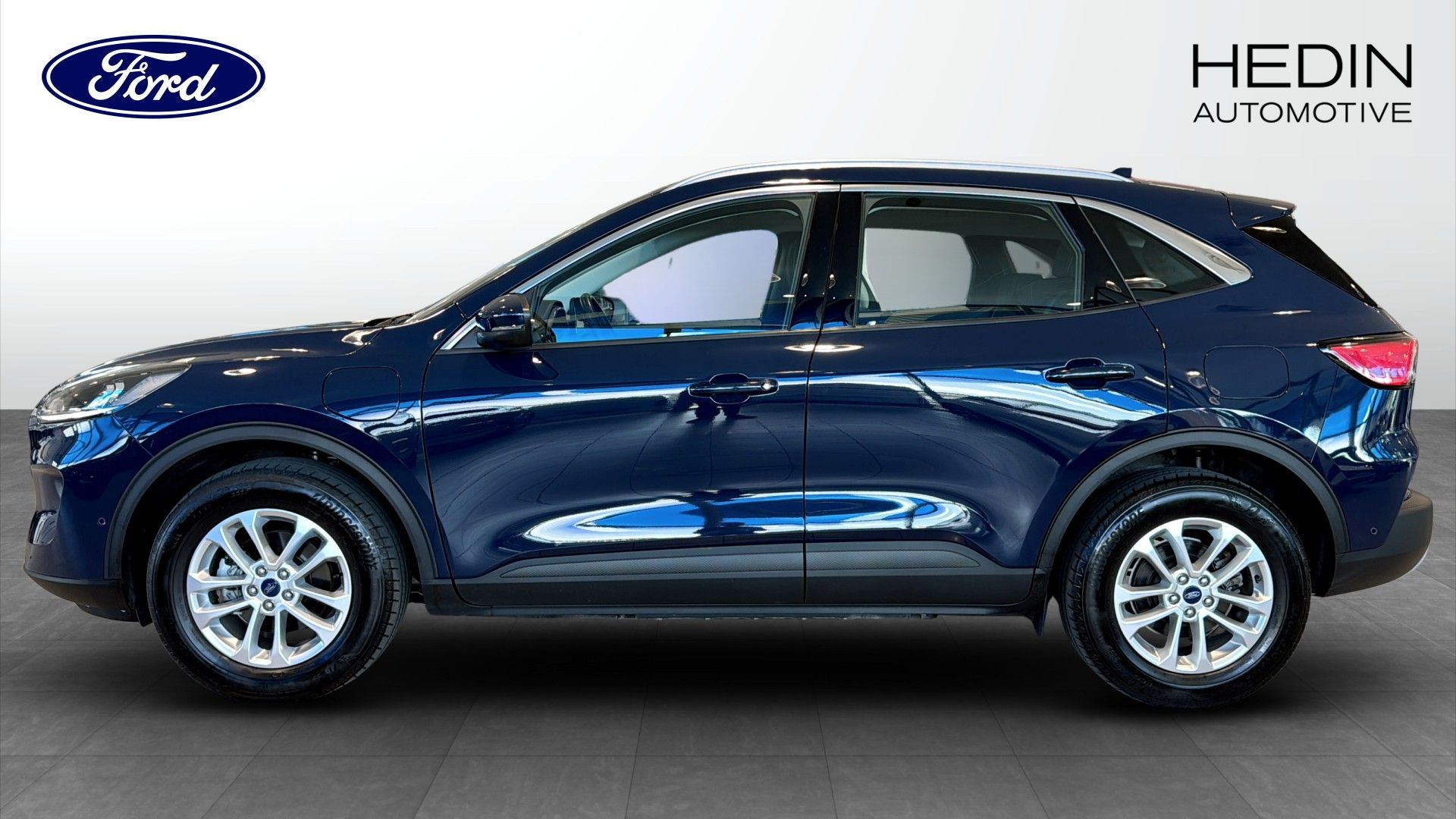Ford Kuga Titanium 2.5 Plug-in Hybrid 2023, bild 6/16
