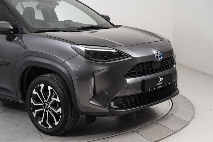 Bilde 2 av Toyota Yaris Cross Hybrid AWD-i ACC Kamera Navi