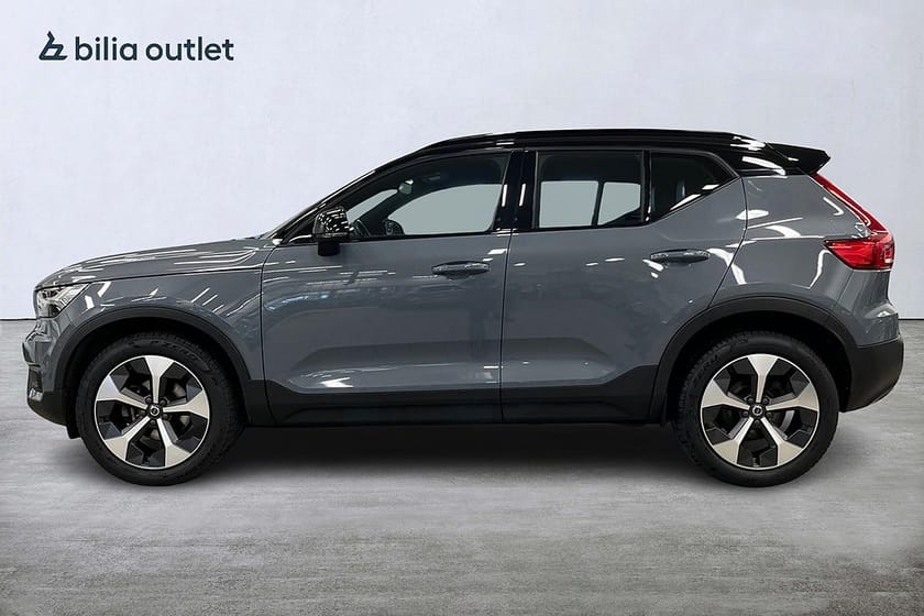 Bild 3 av Volvo XC40 T2 R-Design 129hk / Drag Värmare Kamera Navi CarPlay