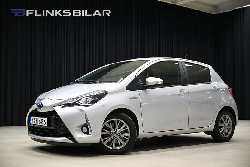 Bild 1 av Toyota Yaris Hybrid e-CVT 2 Brukare Backkamera Årsskatt 360kr