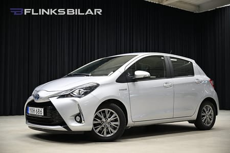 Toyota Yaris Hybrid e-CVT 2 Brukare Backkamera Årsskatt 360kr
