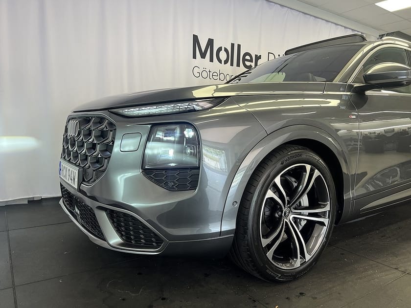 Bild 3 av Audi Q7 TDI QUATTRO 299 HK S-line //7-sits//HUD//B&O