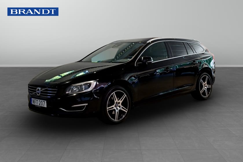 Bild 1 av Volvo V60 D3 Summum, Mörkt tonade rutor 5 st, Baksätesvärme, Keyless