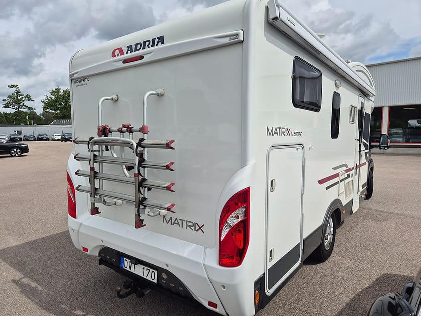Bild 4 av Adria Mobil Matrix 670 M 2,3D 130HK Husbil