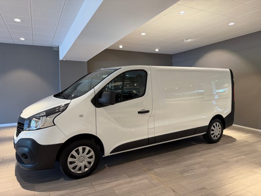 Bild 4 av Renault Trafic Skåpbil 120hk Lång | Drag Värmare V-hjul