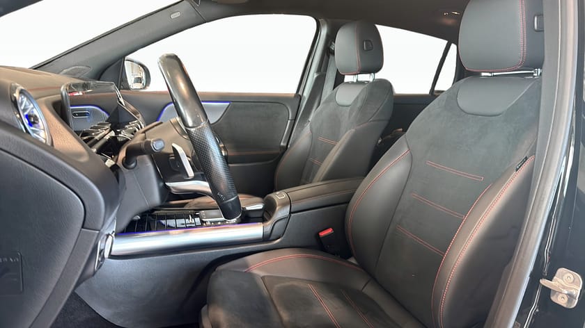 Bild 5 av Mercedes-Benz EQA 300 4MATIC AMG / Drag