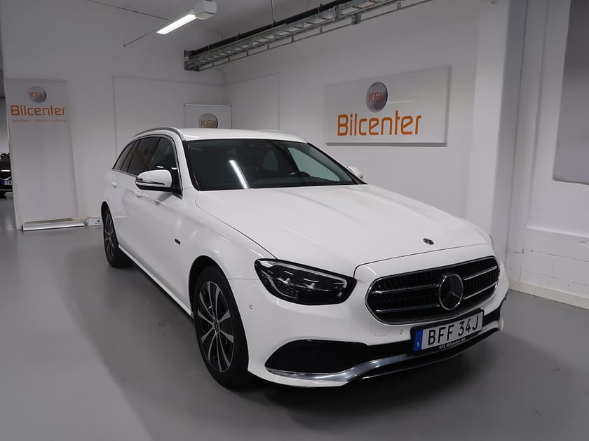 Bild 3 av Mercedes-Benz E 300 T de EQ Power V-Däck ingår Drag-Kamera-Navi-Adaptiv