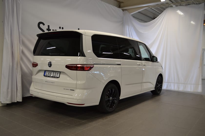 Bild 3 av Volkswagen Multivan eHybrid 4M 4MOTION