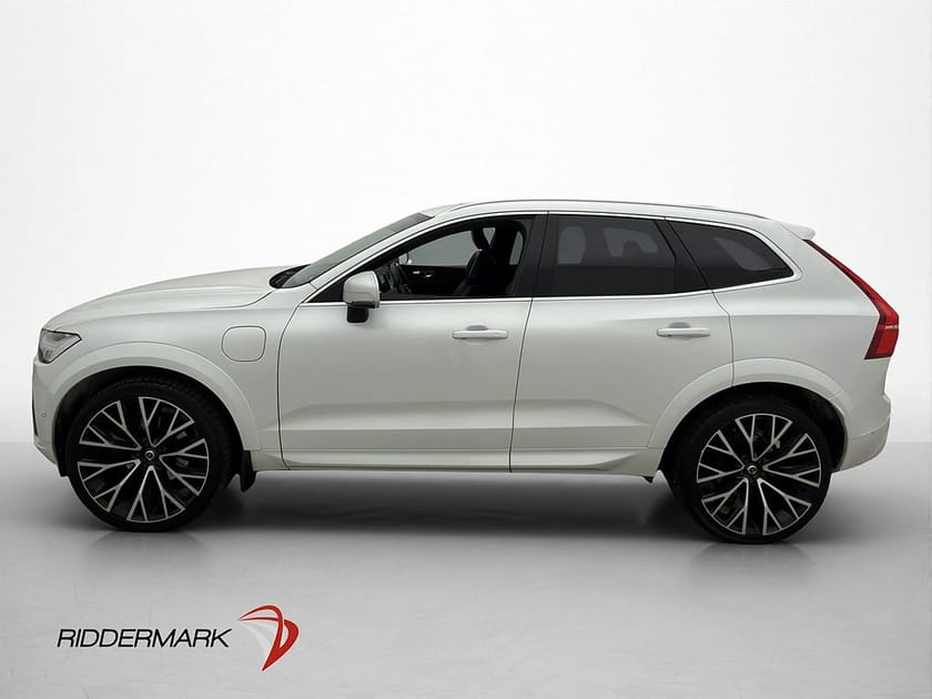 Bild 4 av Volvo XC60 T8 AWD R-Design Värm Drag Pano 360° Skinn HUD