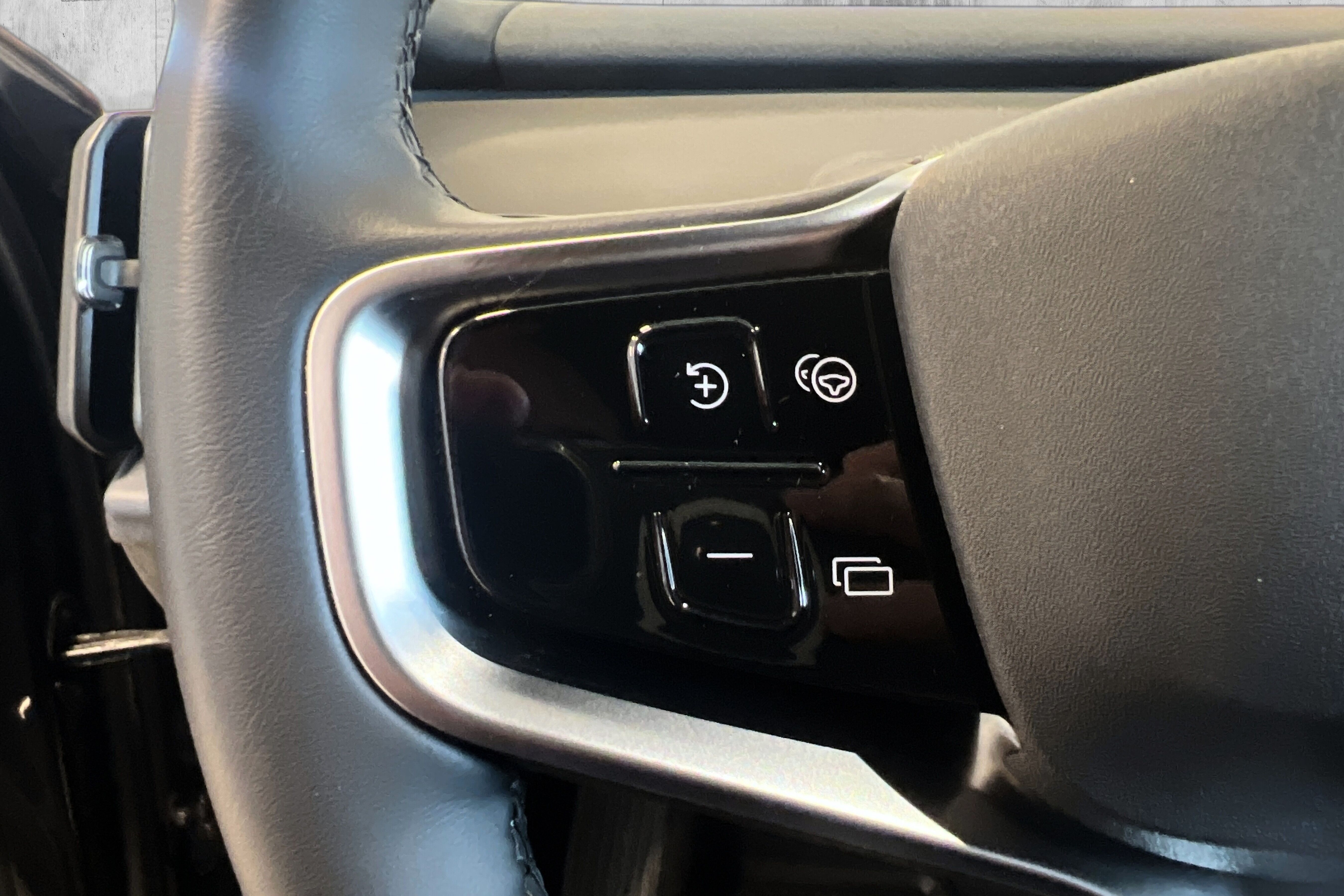Volvo EX30 Twin Motor Performance bilde 13