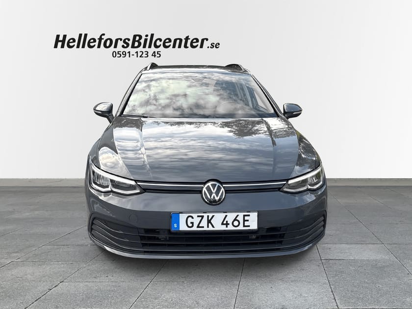 Bild 5 av Volkswagen Golf Sportscombi Sportcombi AUT 130hk MHEV P-sensorer Carplay Vhjul Ergo Active stol