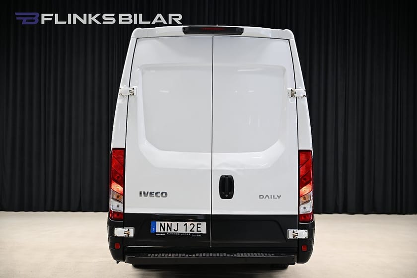 Bild 5 av Iveco Daily 35-140 Van 136HK L5H2 XXL-Skåp|Webasto|3.5ton-dragvikt|Momsbil