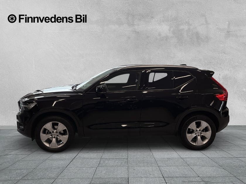 Bild 2 av Volvo XC40 T2 FWD Momentum Advanced(V-hjul, kamera)