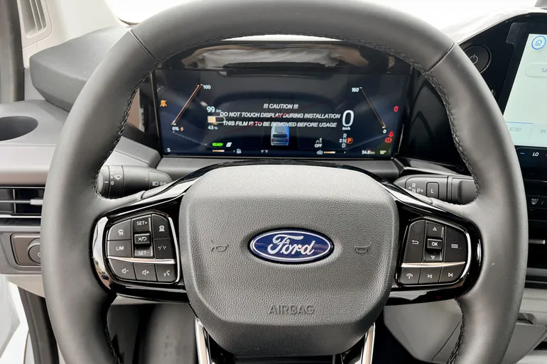 Ford Transit Custom 82.5 kWh AWD