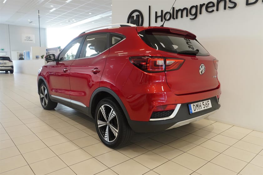 Bild 5 av MG ZS EV Luxury 45kWh Diamond Red