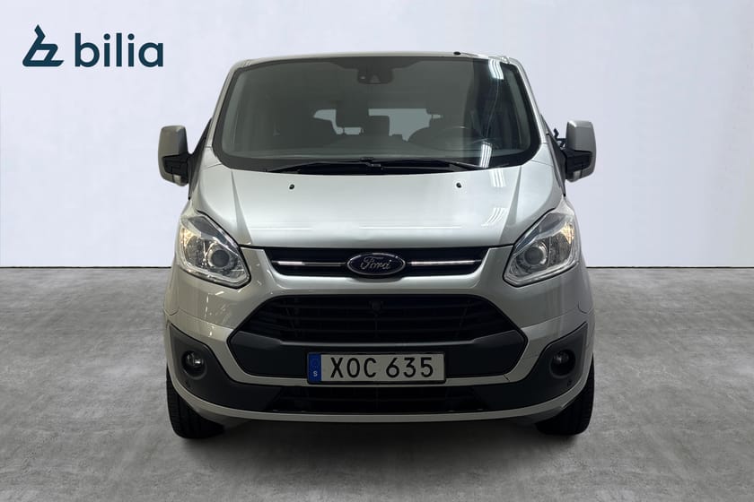 Bild 2 av Ford Tourneo Custom 300 2.2 TDCi/Limited/ 9-sits/ Värmare/ V-hjul/ B-kamera