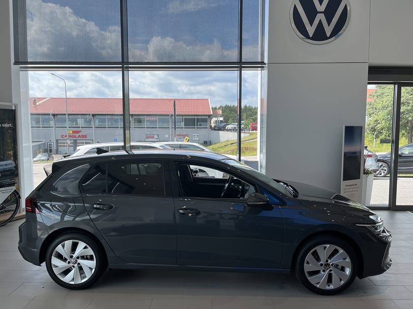 Bild 2 av Volkswagen Golf LIFE 1,5 ETSI 150 HK DSG7