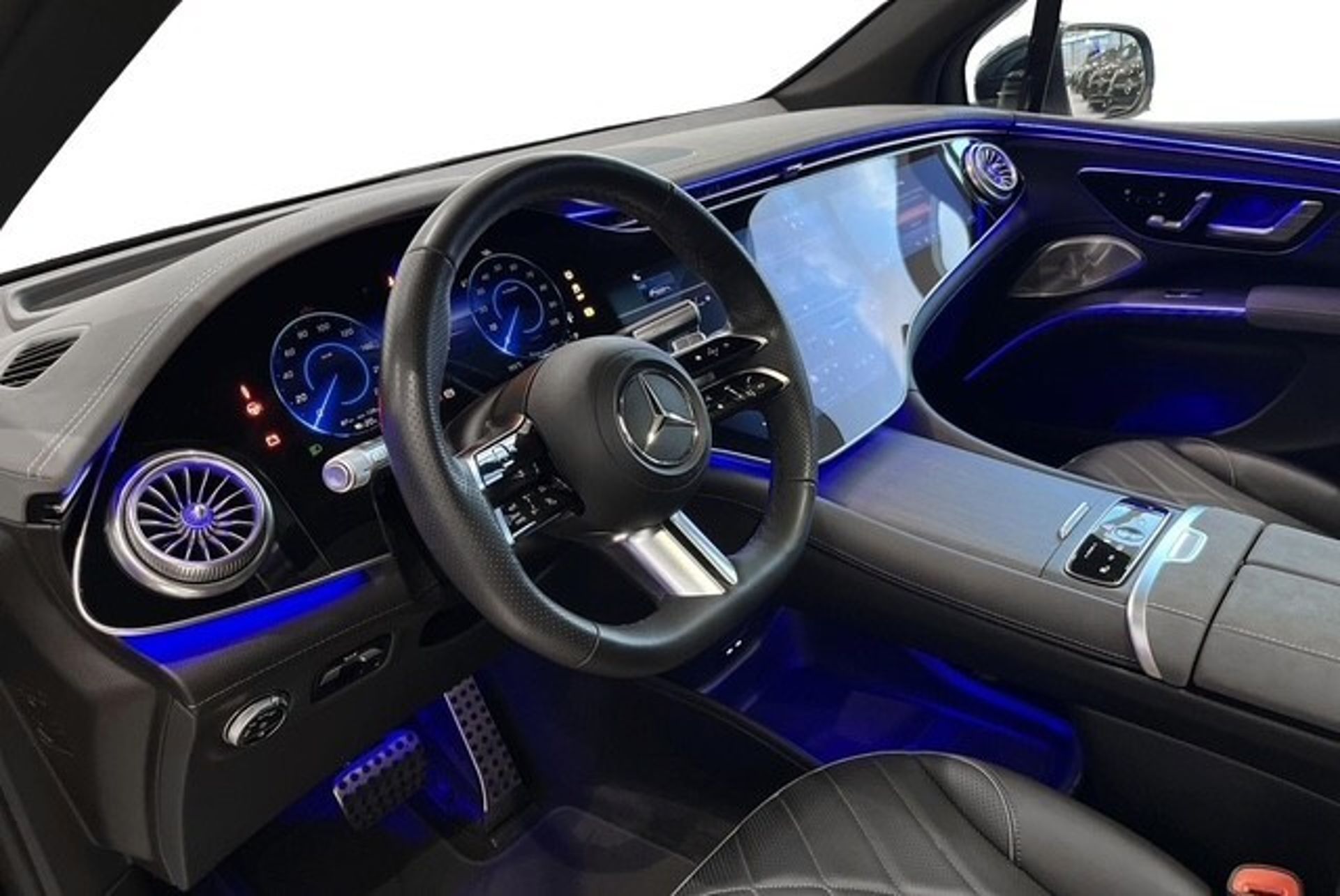 Mercedes-Benz EQS SUV 2024, bild 7/10
