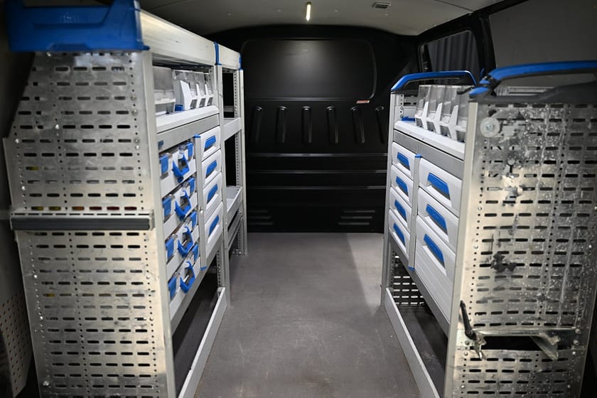 Bild 3 av Volkswagen Transporter 150HK Servicebil|Inredd|Dubbeldörr|EnÄgare|Moms|SeUtr!