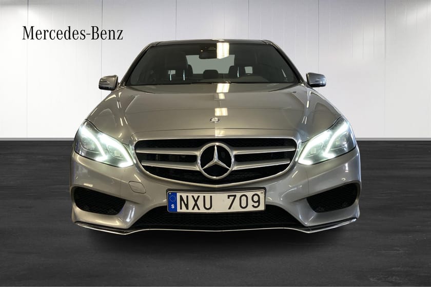 Bild 4 av Mercedes-Benz E 350 BlueTEC 4MATIC AMG-LINE/S.O VHJUL/backamera/Pano/Värmare