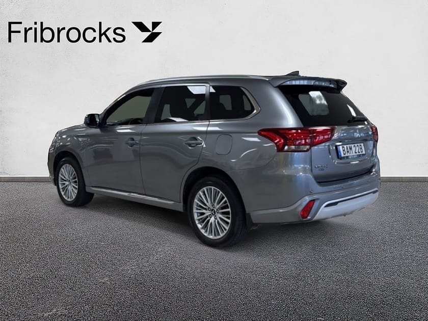 Bild 3 av Mitsubishi Outlander PHEV 224HK/Avtagbart drag