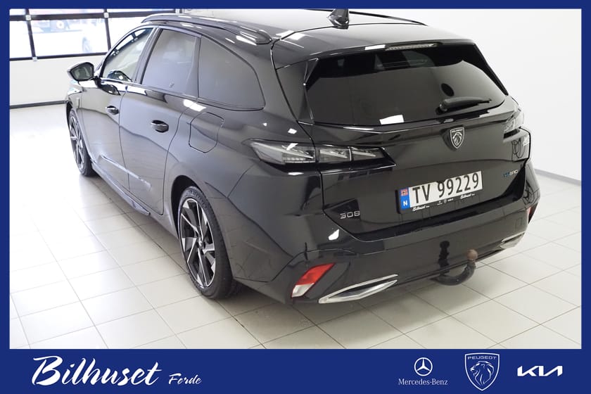 Bilde 2 av Peugeot 308 SW Plug-In Hybrid 225