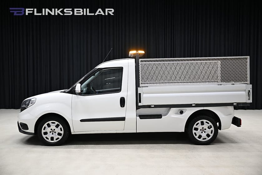 Bild 2 av Fiat Doblò WORK UP 1.3 90HK Flak|Drag|3-Sits|Kamkedja|M/K-Värmare