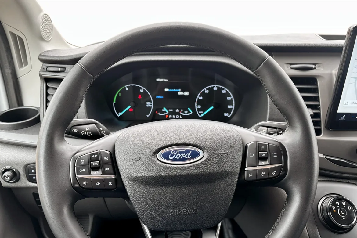 Ford E-Transit 350