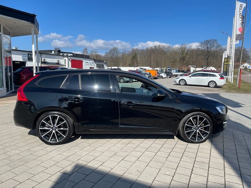 Bild 4 av Volvo V60 D4 190 hk SKINN/GPS/BACKKAMERA/TAKLUCKA/KEYLESS