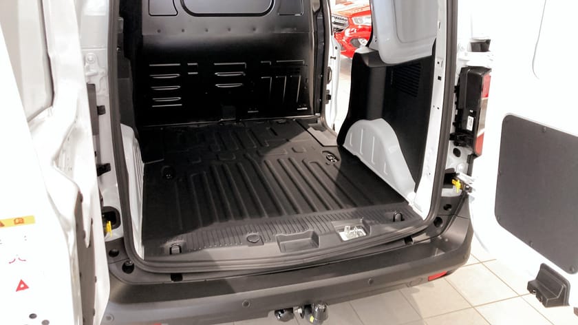 Bild 5 av Ford Transit Courier Skåp Limited 1.0L Ecoboost 12Hhk Aut
