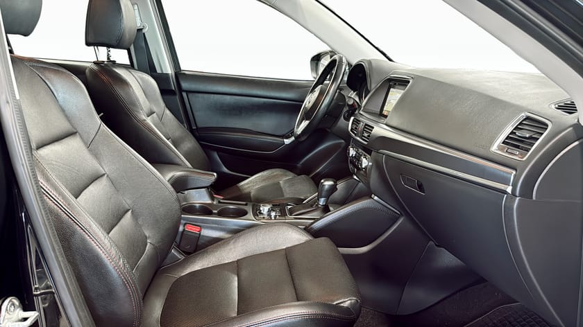 Bild 3 av Mazda CX-5 SUV SKYACTIV 175hk Skinn Bose Backkamera Navi