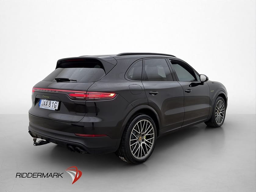 Bild 5 av Porsche Cayenne E-Hybrid 462hk Sport Chrono PASM Pano BOSE