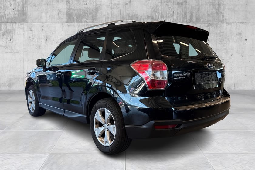 Bilde 3 av Subaru Forester 4WD/Soltak/Keyless/R.kam/El.bakluke/Skinn/EU 10.27++