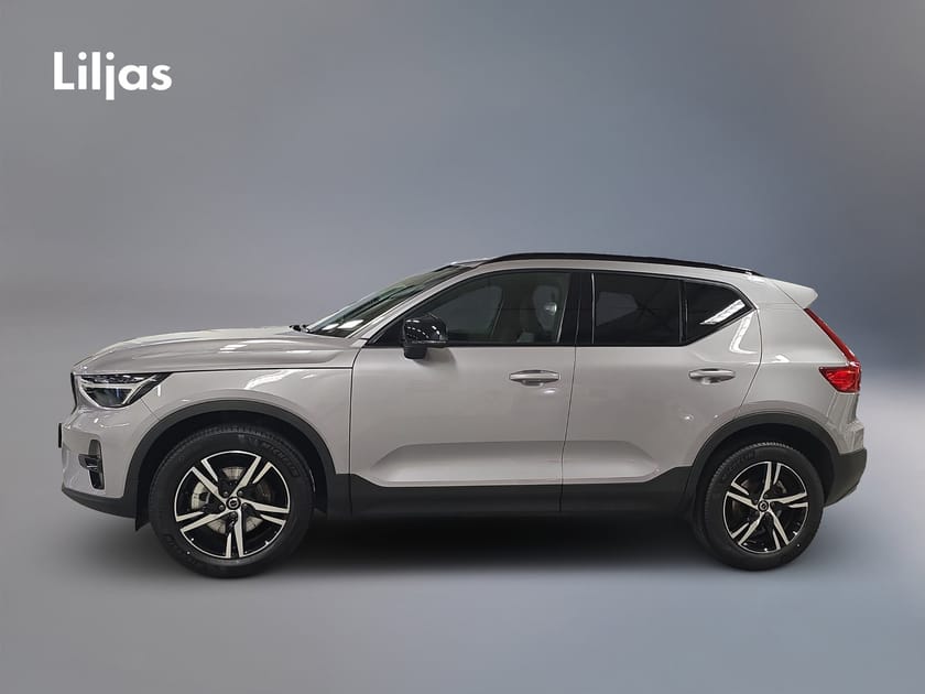 Bild 3 av Volvo XC40 B4 FWD Bensin Plus Dark//Dragkrok//
