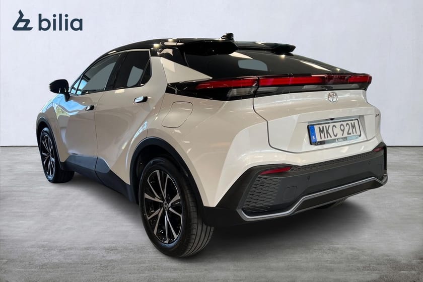 Bild 2 av Toyota C-HR PHEV 2,0 Laddhybrid Style Teknikpaket Bi-Tone Moms