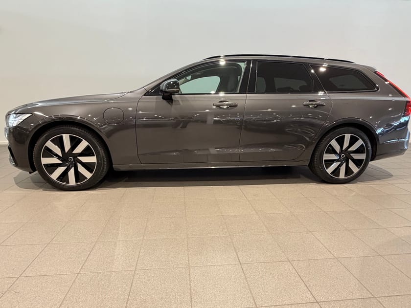 Bild 3 av Volvo V90 T6 Plus Dark Edition / minnesstol / karta / adaptiv farthållare / elektriskt säte / backkamera / 10.000kr tillbehör /