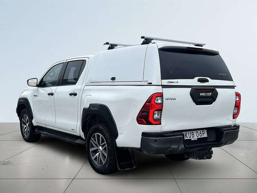 Bild 5 av Toyota Hilux Dubbelhytt 2.8 4WD MOMS/JBL/SoV/kamera/Navi//MoK/Drag