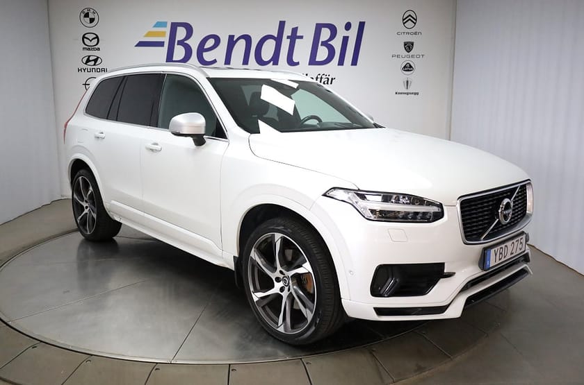 Bild 1 av Volvo XC90 T8 AWD R-DESIGN  7 SITS  407HK / PANORAMA /LUFTFJÄDRING