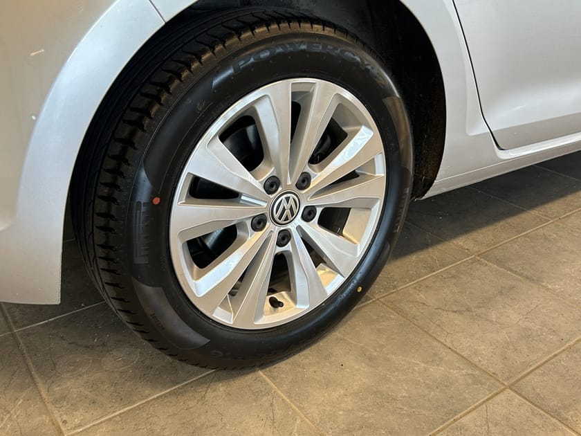 Bild 3 av Volkswagen Golf 1.6 TDI 110hk