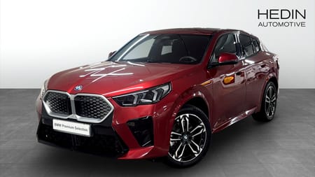 BMW iX2 xDrive30