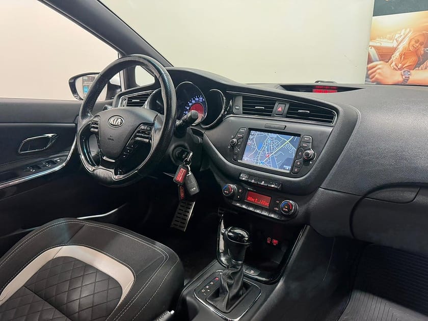 Bild 2 av Kia cee'd_sw 1.6 CRDi DCT GT-Line Euro 6