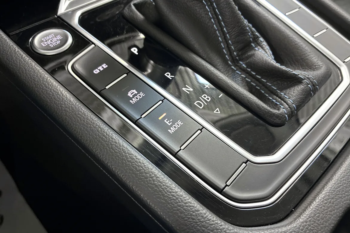 picture of a car