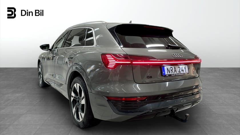 Bild 3 av Audi Q8 55 e-tron quattro 408 HK Selection I Pano I B&O