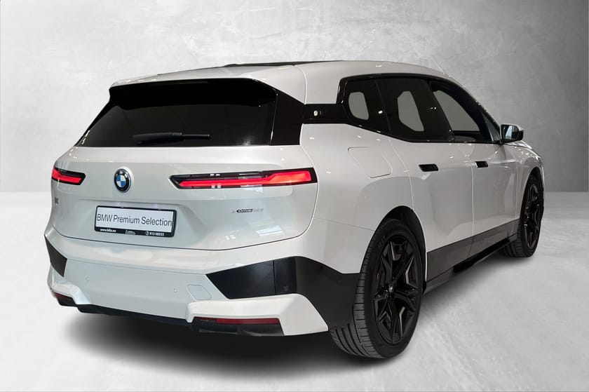 Bilde 4 av BMW iX xDrive50 FullyCharged,4hjuls,Luft,360,Lazer,22",Pano,SoftC.