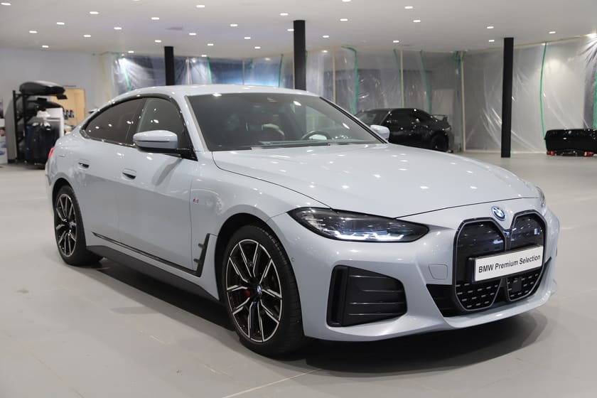Bild 1 av BMW i4 eDrive40 Gran Coupé M Sport Pro Dragkrok H/K - Autowåx Bil AB