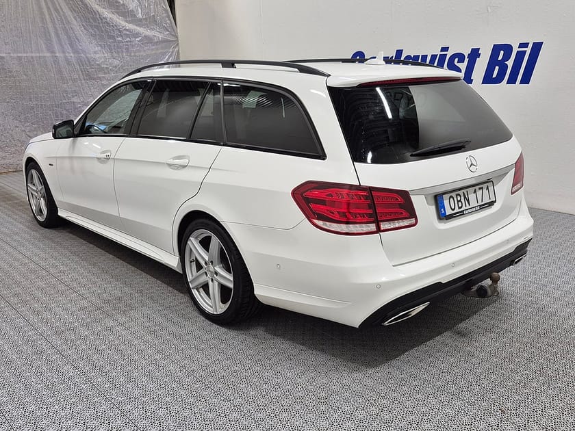 Bild 3 av Mercedes-Benz E 220 T BlueTEC 4MATIC E220 KOMBI CDI 170HK 4x4 Edition
