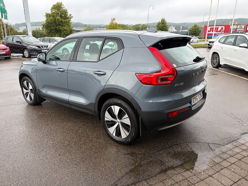 Bild 4 av Volvo XC40 D3 Momentum pro, AUT, Drag, Backkamera, Värmare