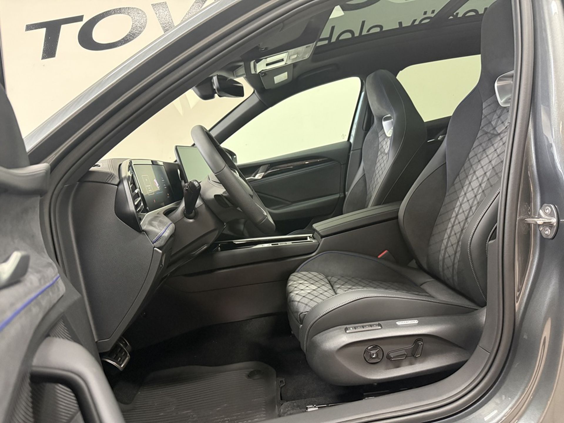 Volkswagen Passat 2027, bild 6/10