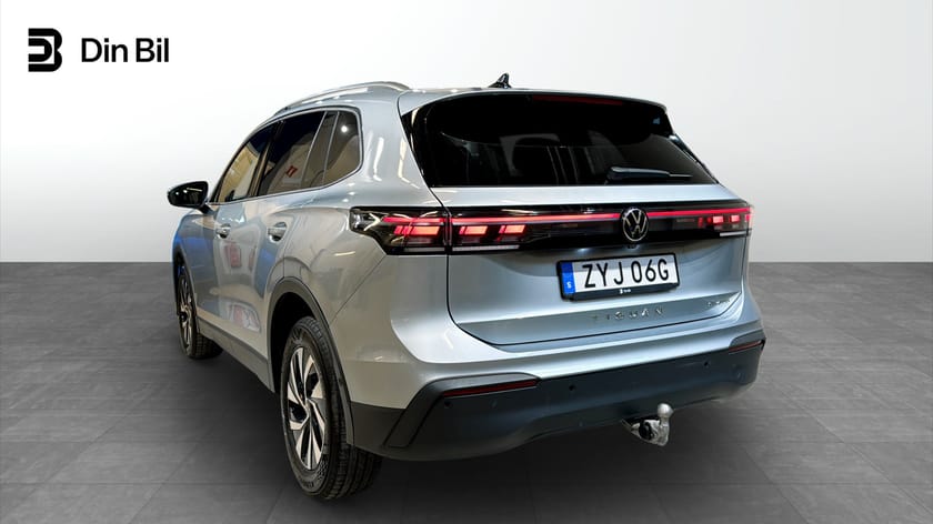 Bild 3 av Volkswagen Tiguan eHybrid Life DSG 4M Edition/Drag/Keyless