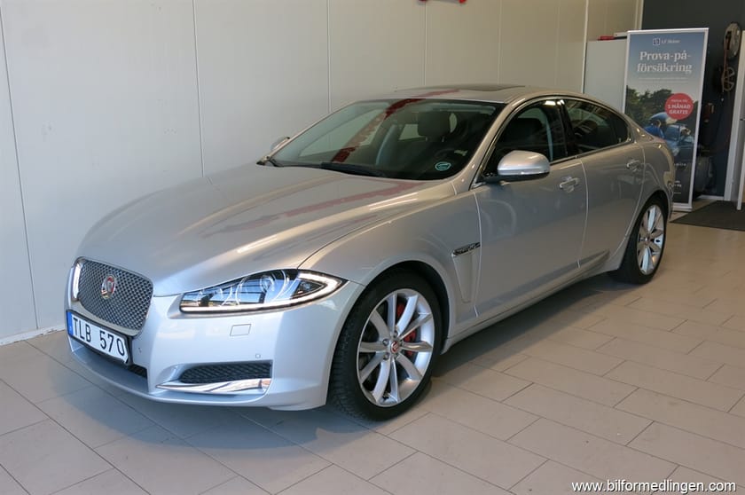 Bild 4 av Jaguar XF 3.0 V6 S/C AWD 340hk Navi Skinn Sv-såld